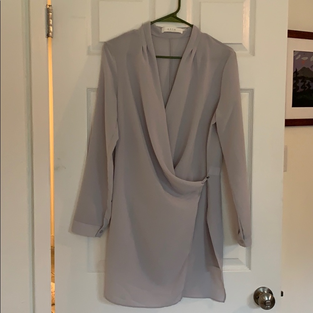 ASTR grey tunic